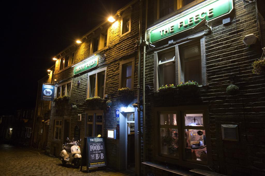 The Fleece Inn ฮาเวิร์ท ภายนอก รูปภาพ